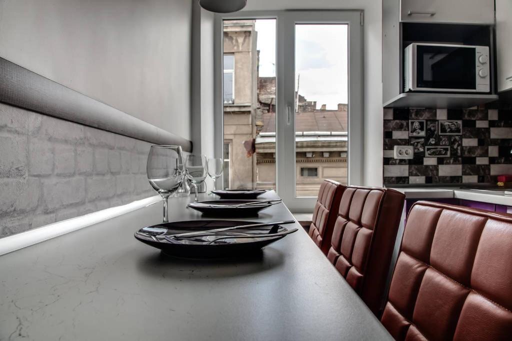 Romantic Apartments - Центр Львова , З Видом На Місто المظهر الخارجي الصورة